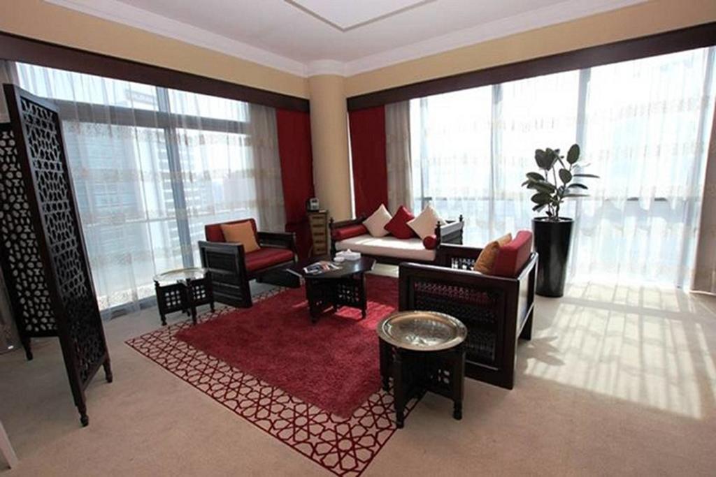 Boutique 7 Hotel And Suites Дубай Экстерьер фото